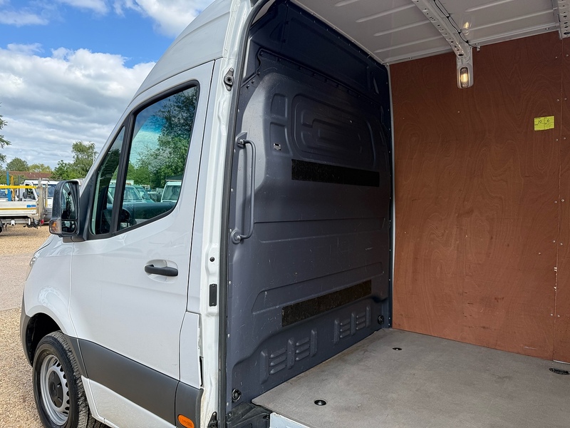 Mercedes-Benz 315 CDI Progressive 2.0 L3 LWB PANEL VAN - WHITE