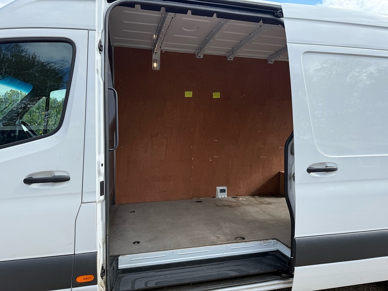 Mercedes-Benz 315 CDI Progressive 2.0 L3 LWB PANEL VAN - WHITE