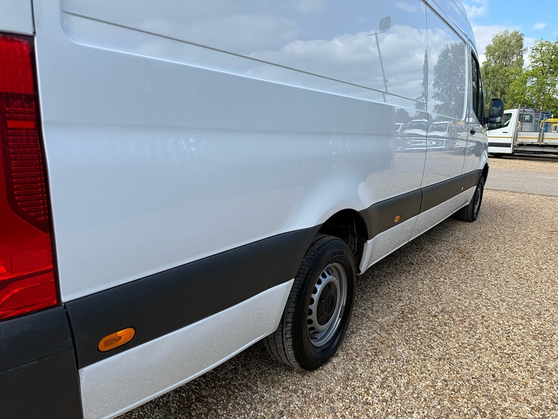 Mercedes-Benz 315 CDI Progressive 2.0 L3 LWB PANEL VAN - WHITE