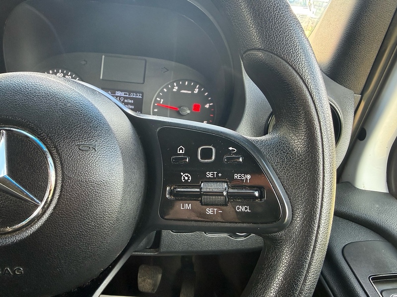 Mercedes-Benz 315 CDI Progressive 2.0 L3 LWB PANEL VAN - WHITE