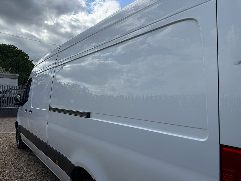 Mercedes-Benz 315 CDI Progressive 2.0 L3 LWB PANEL VAN - WHITE