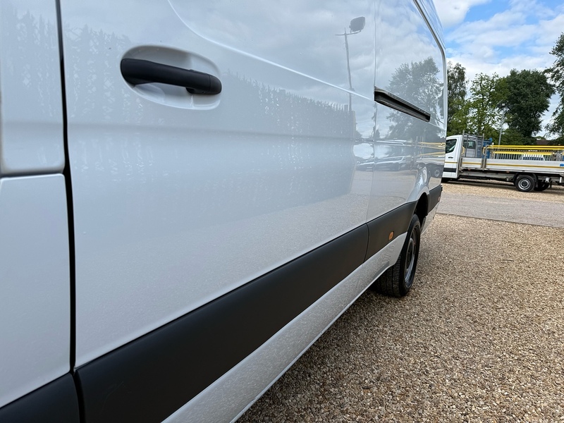 Mercedes-Benz 315 CDI Progressive 2.0 L3 LWB PANEL VAN - WHITE