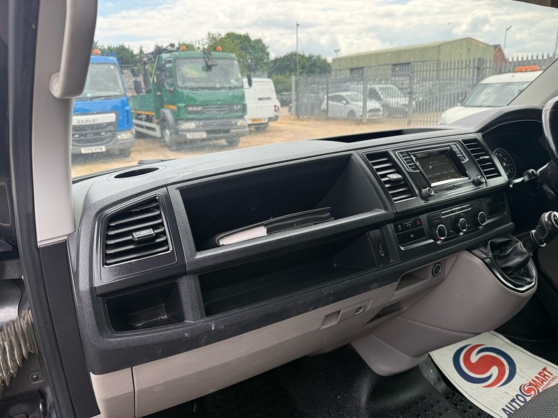 Volkswagen TDI T28 BlueMotion Tech Highline 2.0 L1 H1 SWB PANEL VAN - GREY