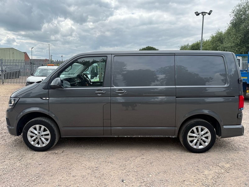 Volkswagen TDI T28 BlueMotion Tech Highline 2.0 L1 H1 SWB PANEL VAN - GREY