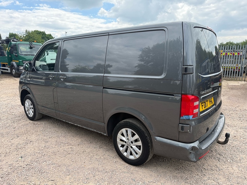 Volkswagen TDI T28 BlueMotion Tech Highline 2.0 L1 H1 SWB PANEL VAN - GREY