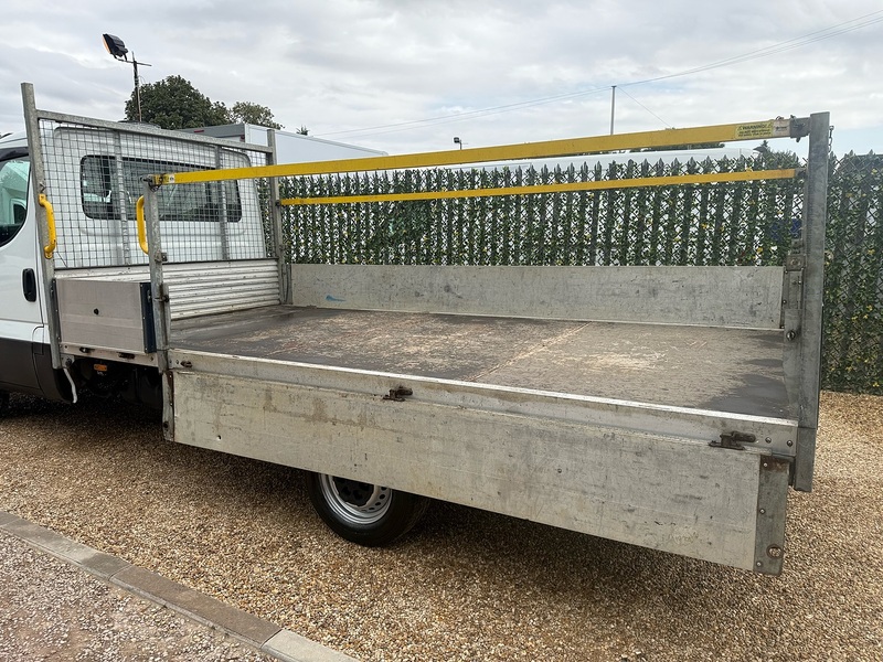 Iveco D HPI 14V 35S 3750 2.3 L3 LWB 14FT DROPSIDE - WHITE 2.3 2dr Dropside Manual Diesel