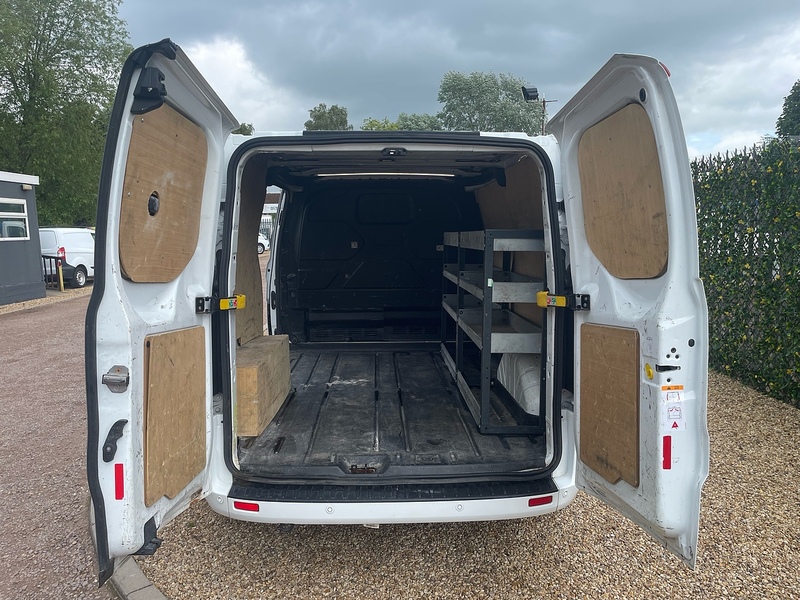 Ford 300 2.0 EcoBlue Limited L1 H1 SWB PANEL VAN - WHITE