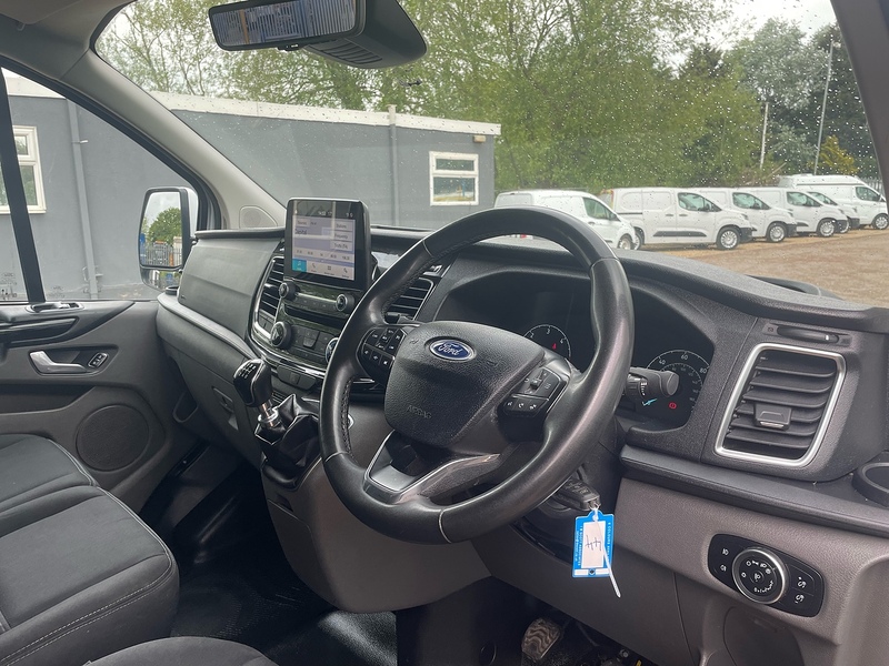 Ford 300 2.0 EcoBlue Limited L1 H1 SWB PANEL VAN - WHITE