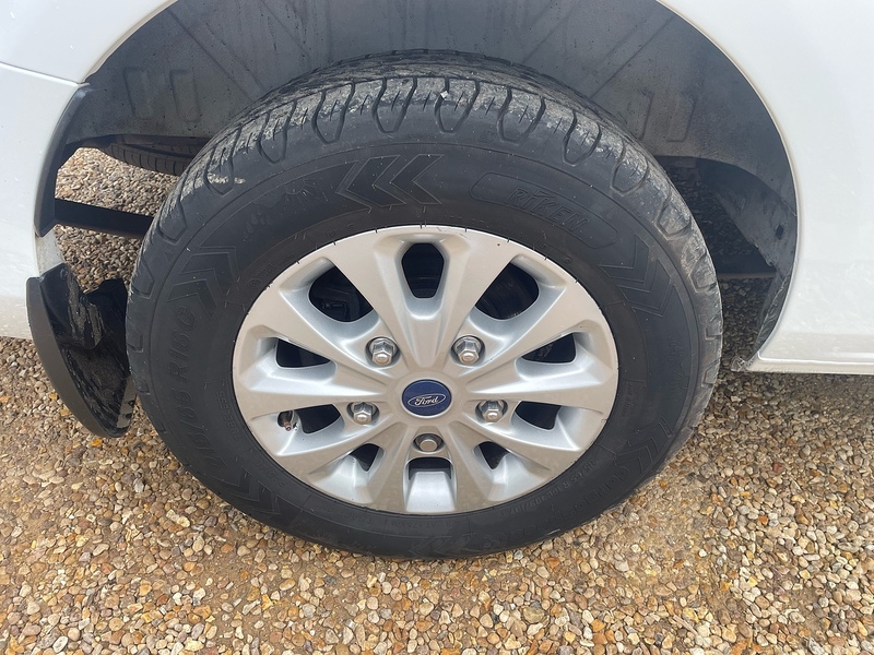 Ford 300 2.0 EcoBlue Limited L1 H1 SWB PANEL VAN - WHITE