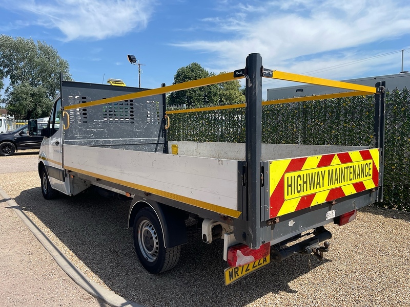 Mercedes-Benz 317 2.0 CDI Progressive L3 LWB DROPSIDE - WHITE