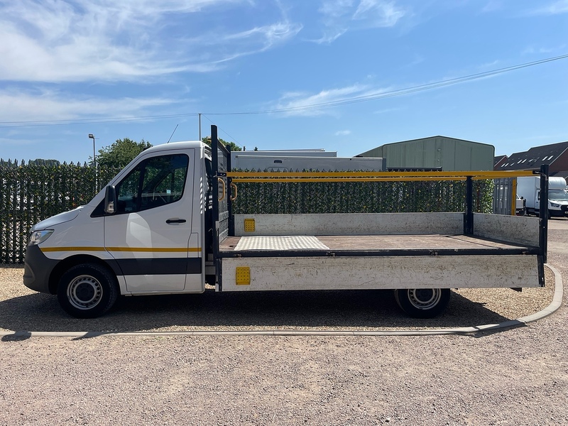 Mercedes-Benz 317 2.0 CDI Progressive L3 LWB DROPSIDE - WHITE