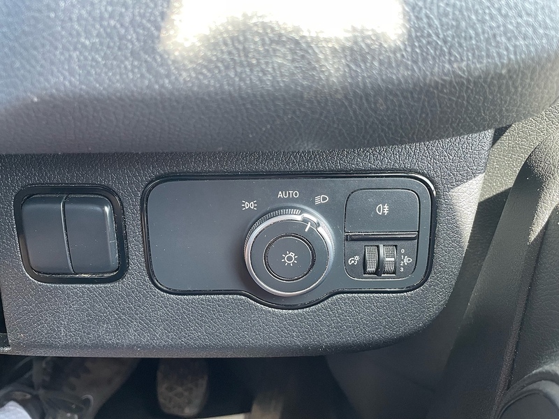 Mercedes-Benz 317 2.0 CDI Progressive L3 LWB DROPSIDE - WHITE
