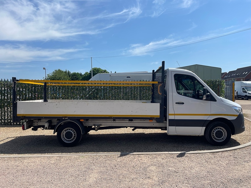 Mercedes-Benz 317 2.0 CDI Progressive L3 LWB DROPSIDE - WHITE