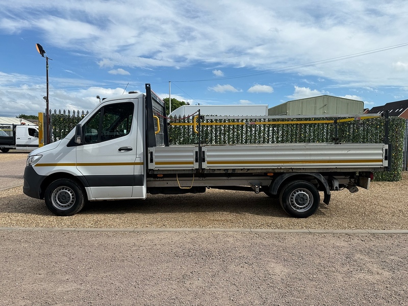 Mercedes-Benz 317 CDI Progressive 2.0 14FT DROPSIDE 2.0 2dr Dropside Manual Diesel