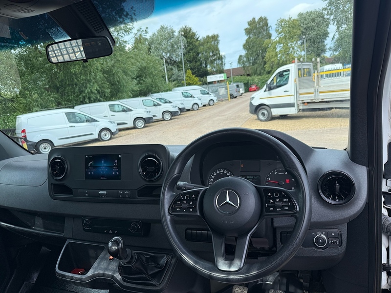 Mercedes-Benz 317 CDI Progressive 2.0 14FT DROPSIDE 2.0 2dr Dropside Manual Diesel