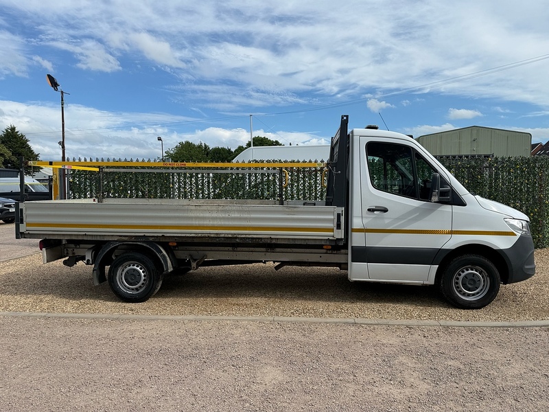 Mercedes-Benz 317 CDI Progressive 2.0 14FT DROPSIDE 2.0 2dr Dropside Manual Diesel