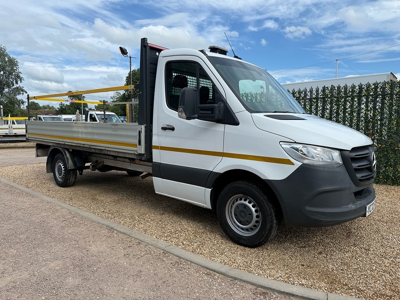 Mercedes-Benz 317 CDI Progressive 2.0 14FT DROPSIDE 2.0 2dr Dropside Manual Diesel