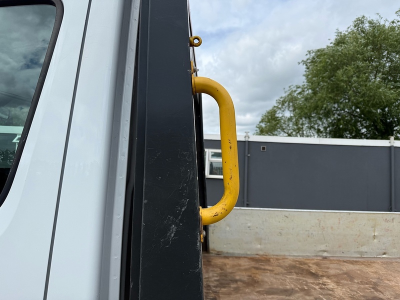 Mercedes-Benz 317 CDI Progressive 2.0 170bhp LWB 14FT DROPSIDE