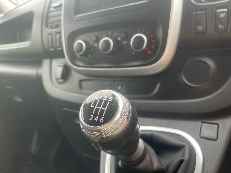 Renault dCi ENERGY 28 Sport L1 H1 SWB PANEL VAN - MERCURY