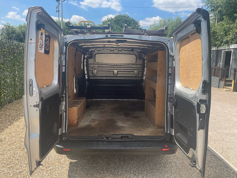 Renault dCi ENERGY 28 Sport L1 H1 SWB PANEL VAN - MERCURY