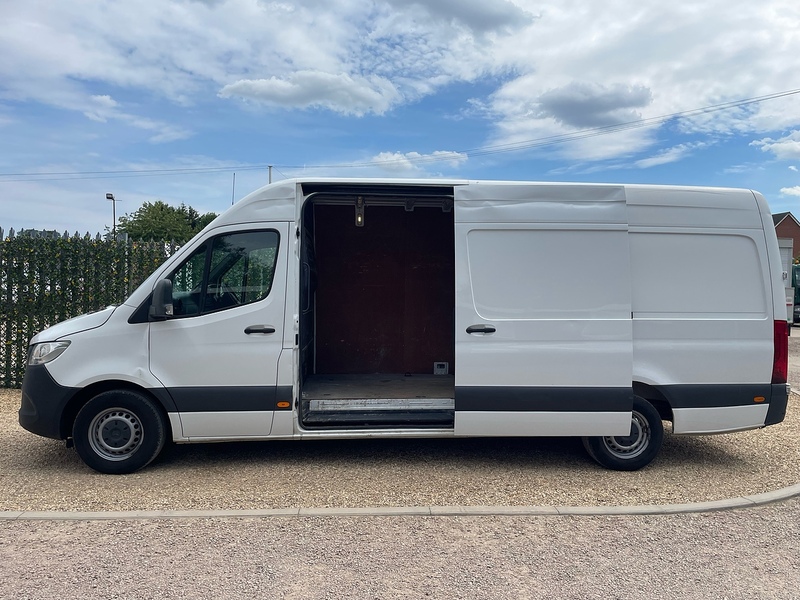 Mercedes-Benz 315 2.0 CDI Progressive L3 LWB PANEL VAN