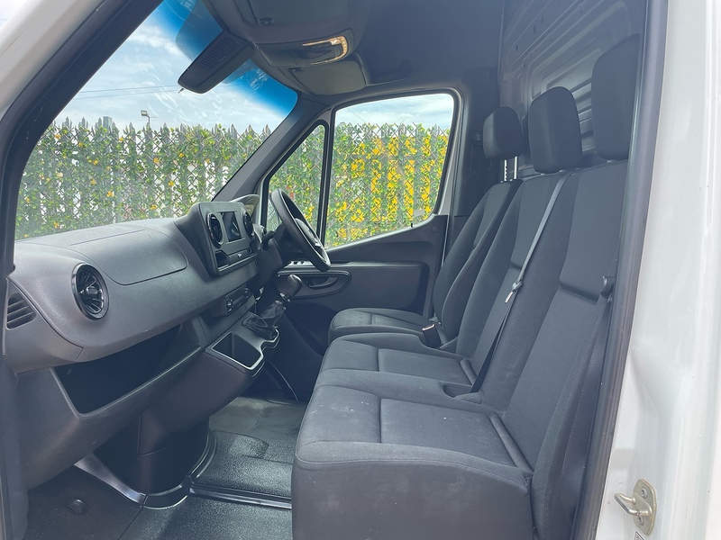 Mercedes-Benz 315 2.0 CDI Progressive L3 LWB PANEL VAN