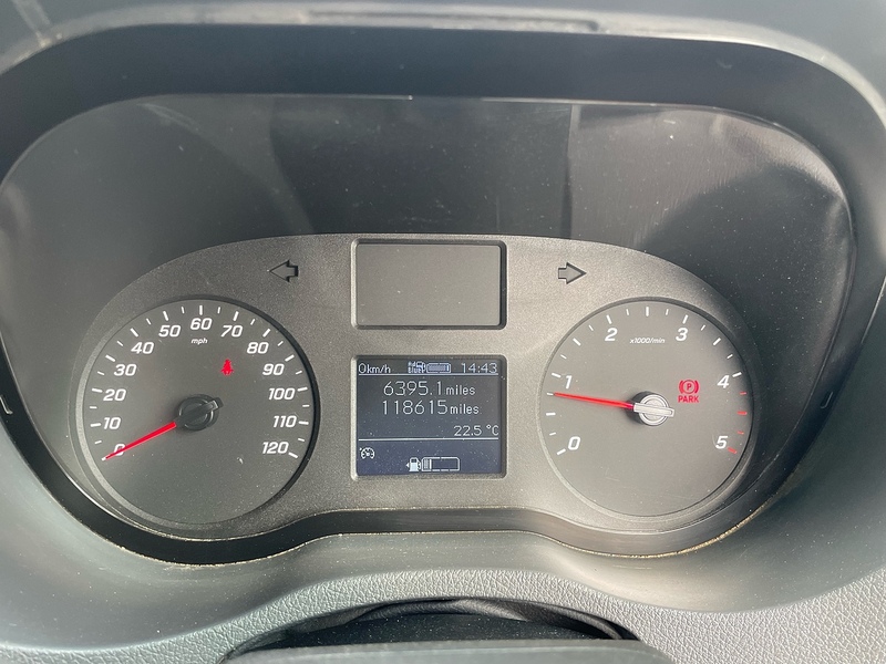 Mercedes-Benz 315 2.0 CDI Progressive L3 LWB PANEL VAN