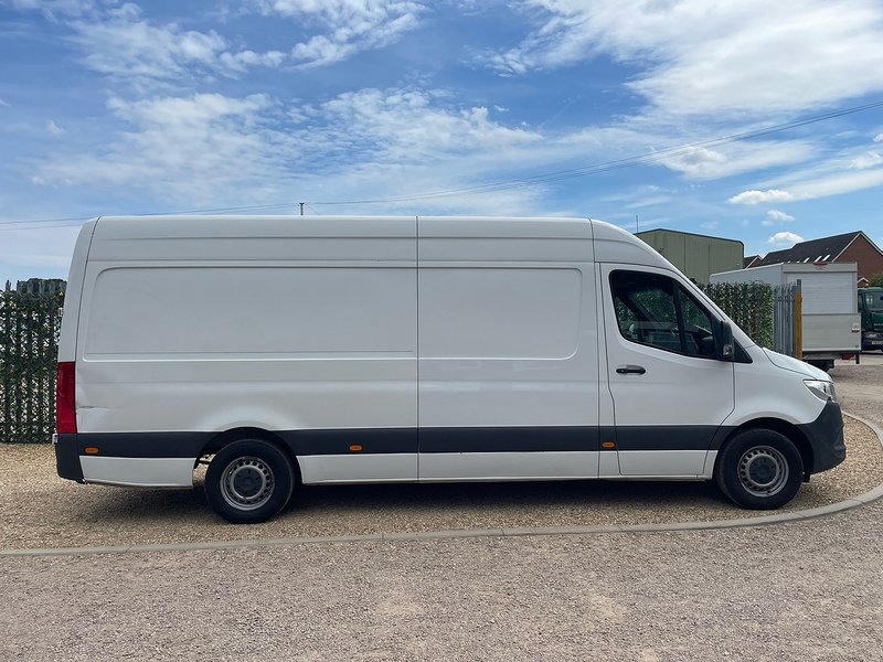 Mercedes-Benz 315 2.0 CDI Progressive L3 LWB PANEL VAN