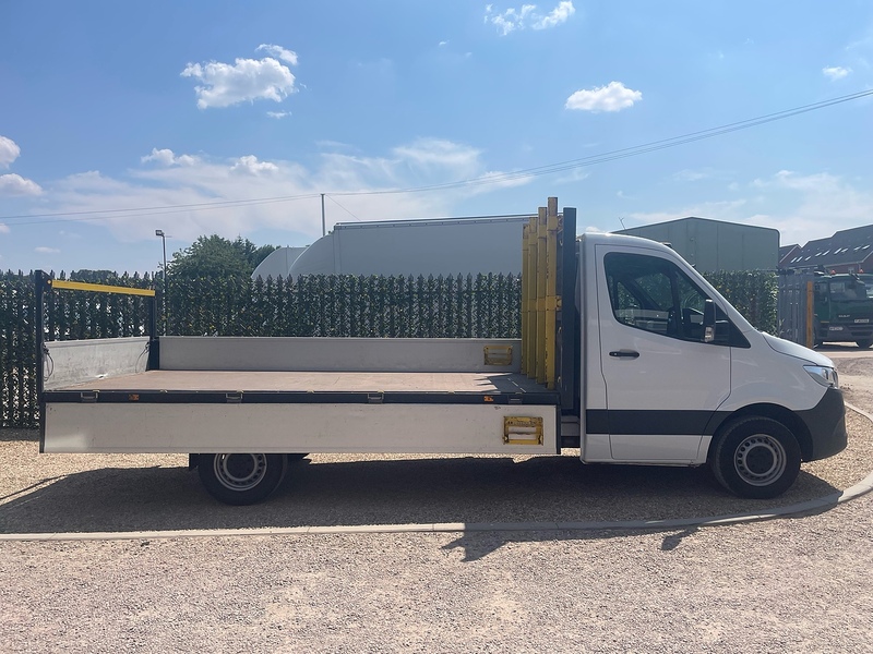 Mercedes-Benz 315 2.0 CDI Progressive L3 LWB DROPSIDE - WHITE