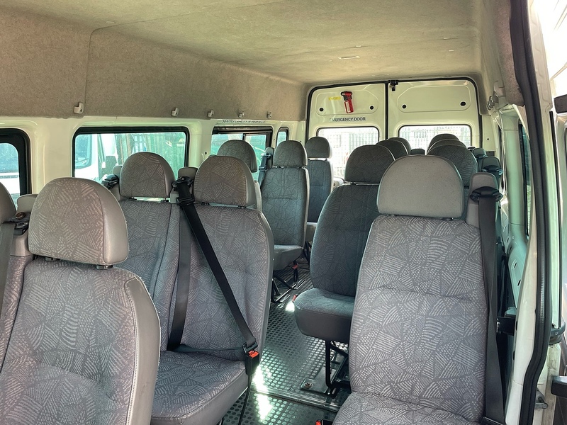 Ford 2.4 Minibus Manual Diesel