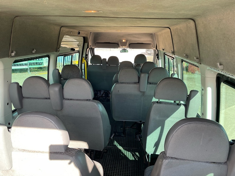 Ford 2.4 Minibus Manual Diesel