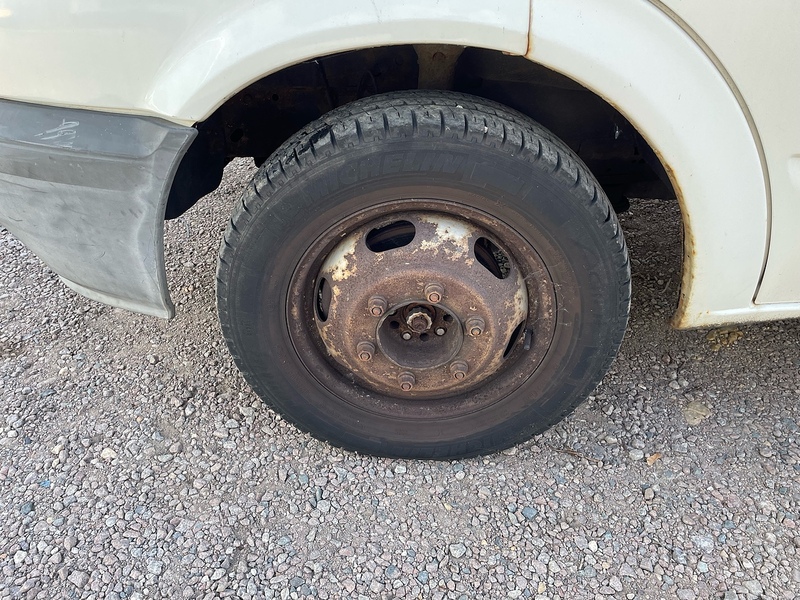 Ford 2.4 Minibus Manual Diesel