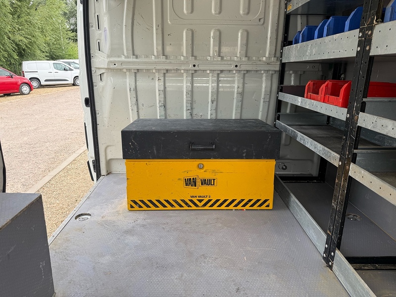 Citroen 2.2 BlueHDI 33 Enterprise SWB L1 H1 PANEL VAN - WHITE