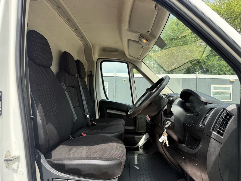 Citroen 2.2 BlueHDI 33 Enterprise SWB L1 H1 PANEL VAN - WHITE
