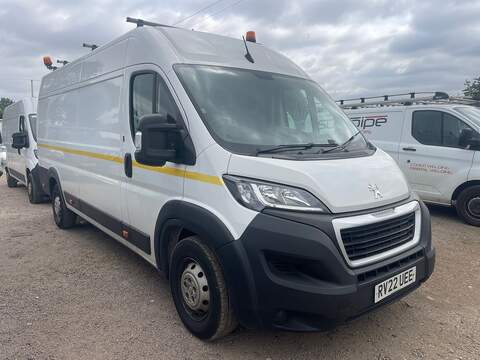 BlueHDi 435 2.2 Professional L4 XLWB PANEL VAN - WHITE