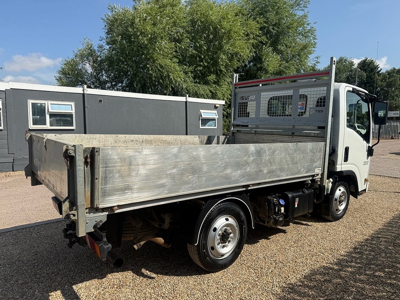 Isuzu N35.125S SWB Tipper
