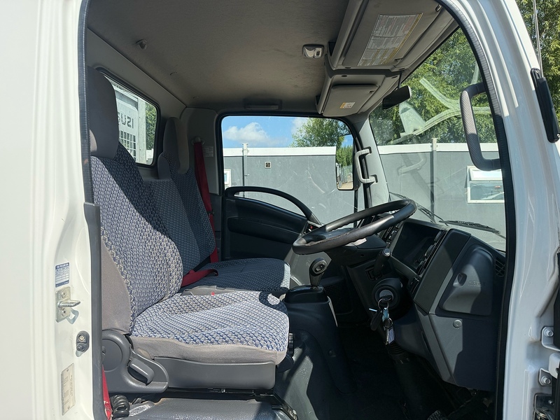 Isuzu N35.125S SWB Tipper