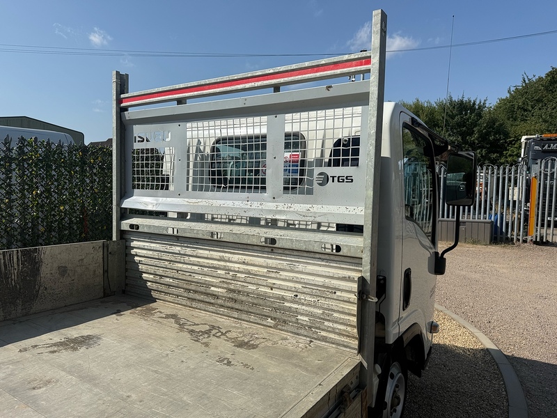 Isuzu N35.125S SWB Tipper