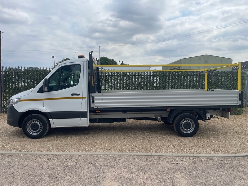 Mercedes-Benz 315 2.0 CDI Progressive L3 LWB DROPSIDE - WHITE