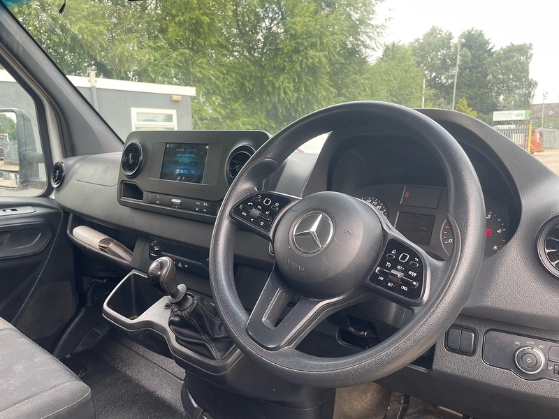 Mercedes-Benz 315 2.0 CDI Progressive L3 LWB DROPSIDE - WHITE