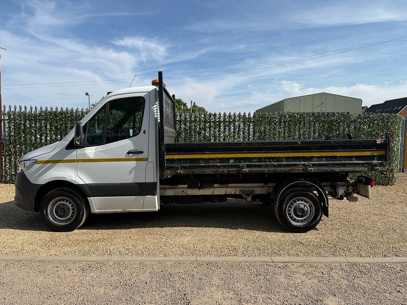 Mercedes-Benz 315 2.0 CDI Progressive MWB TIPPER - WHITE