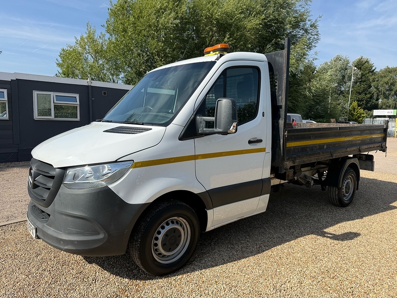 Mercedes-Benz 315 2.0 CDI Progressive MWB TIPPER - WHITE