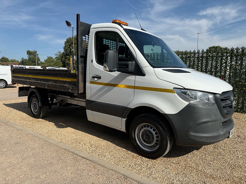 Mercedes-Benz 315 2.0 CDI Progressive MWB TIPPER - WHITE