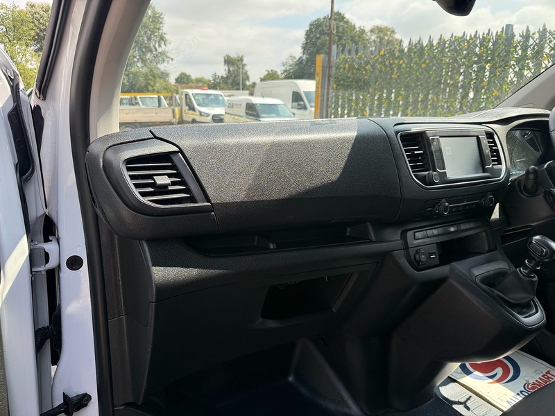 Peugeot BlueHDi 1000 Asphalt Premium + 1.5 L2 H1 LWB PANEL VAN - WHITE