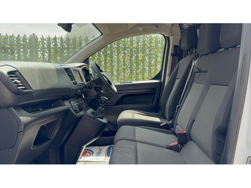 Peugeot BlueHDi 1000 Asphalt Premium + 1.5 L2 H1 LWB PANEL VAN - WHITE