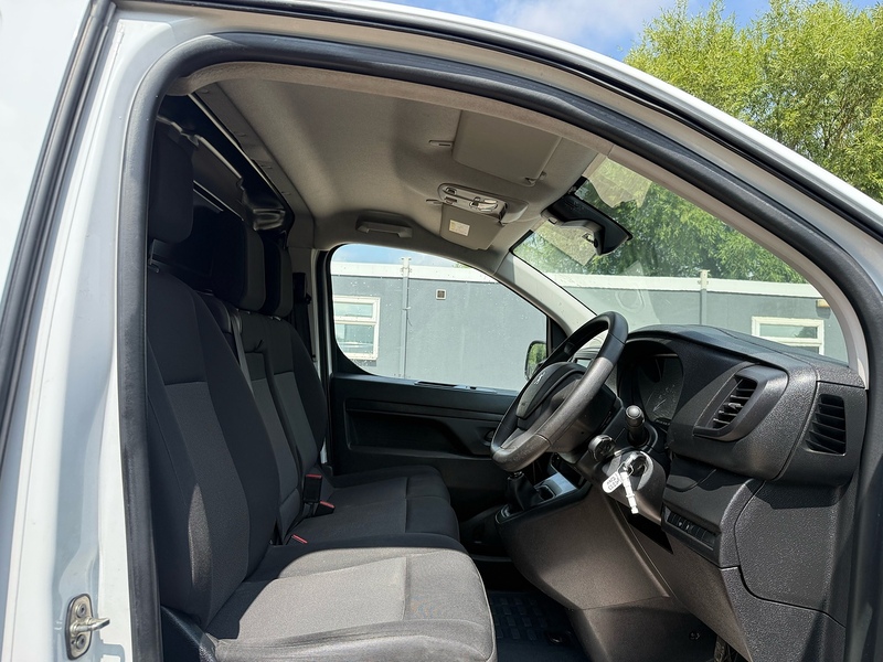 Peugeot BlueHDi 1000 Asphalt Premium + 1.5 L2 H1 LWB PANEL VAN - WHITE