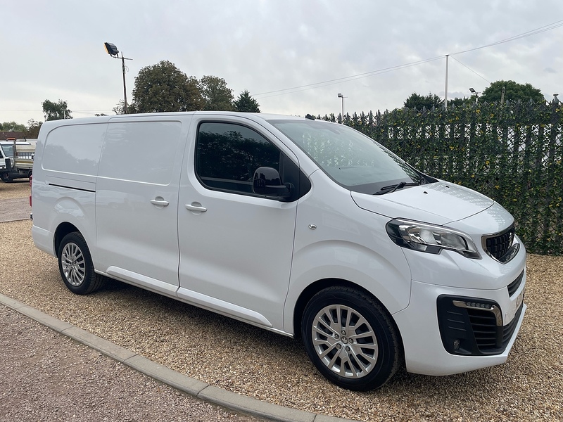 Peugeot BlueHDi 1000 Asphalt Premium + 1.5 L2 H1 LWB PANEL VAN - WHITE