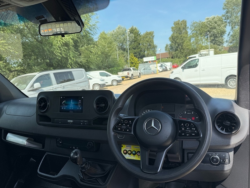 Mercedes-Benz 315 CDI Progressive 2.0 2dr Dropside Manual Diesel