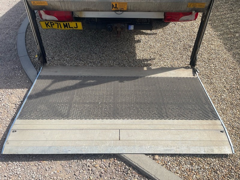 Mercedes-Benz 315 2.0 CDI Progressive L3 LWB 14FT DROPSIDE TAIL LIFT - WHITE