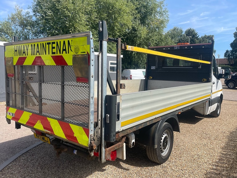 Mercedes-Benz 315 2.0 CDI Progressive L3 LWB 14FT DROPSIDE TAIL LIFT - WHITE